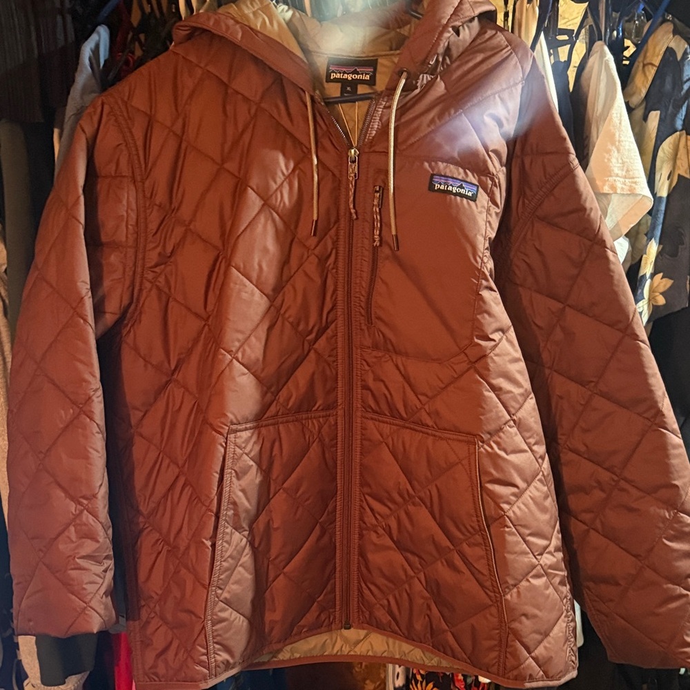 Patagonia Women's Brown Hooded Puffer Jacket